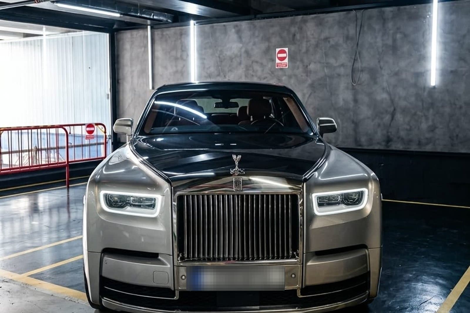 FFGR España | Rolls-Royce Phantom luxury chauffeur
